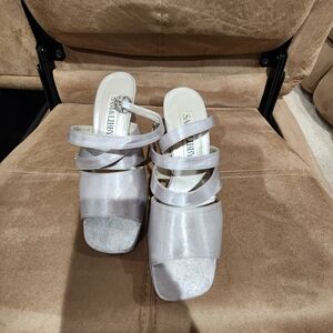 Sam & Libby Women's Metallic Silver Mules